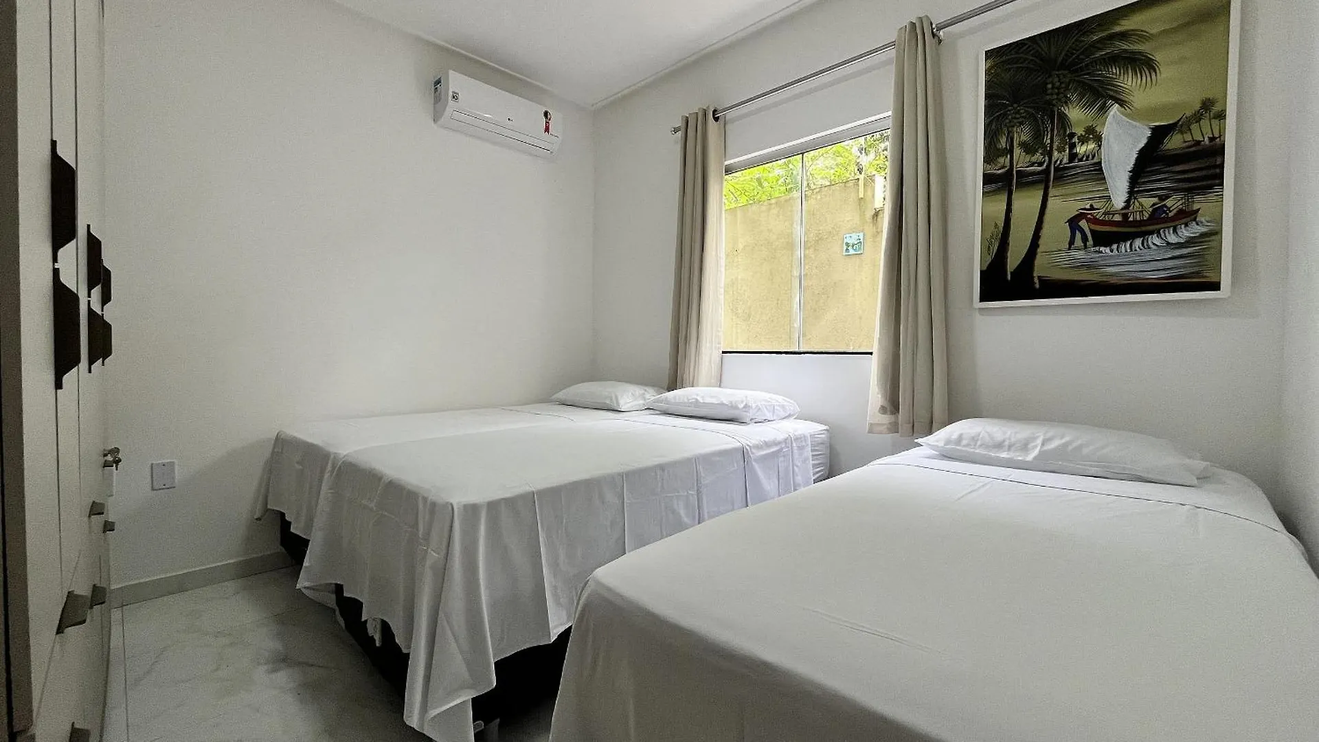Condominio Com Piscina 500M A Praia De Taperapuan 포르투세구로 0*,  브라질